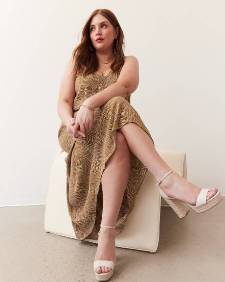 Sleeveless Maxi Dress