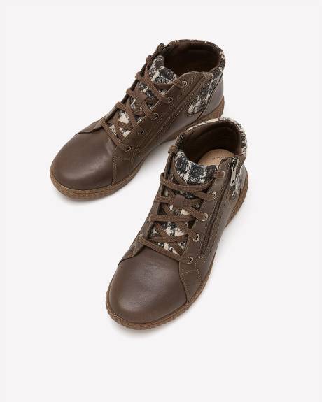 Wide Width, Caroline Spice Leather Lace-Up Bootie - Clarks