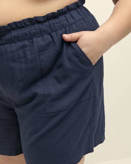 Short en lin mélangé avec cordon à la taille
