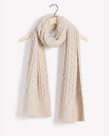 Écharpe en mailles torsadées Écharpe en mailles torsadées