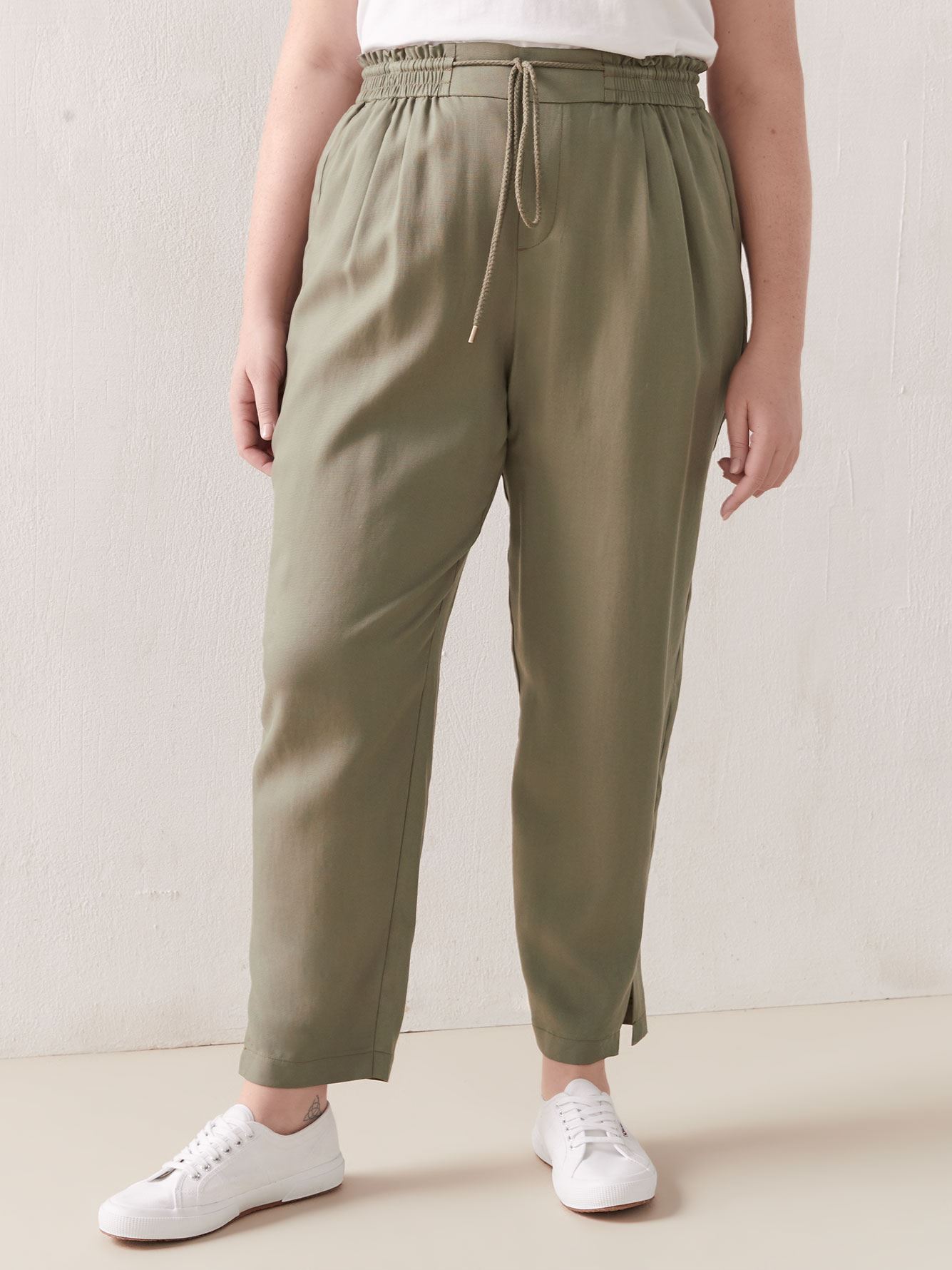 ankle length jogger pants