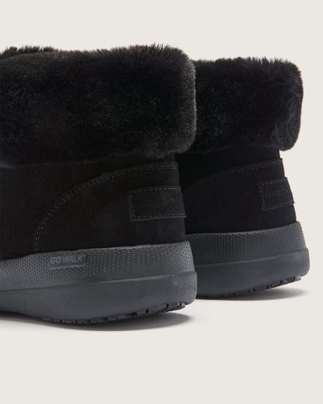 Wide Width, GOwalk Stability - Skechers