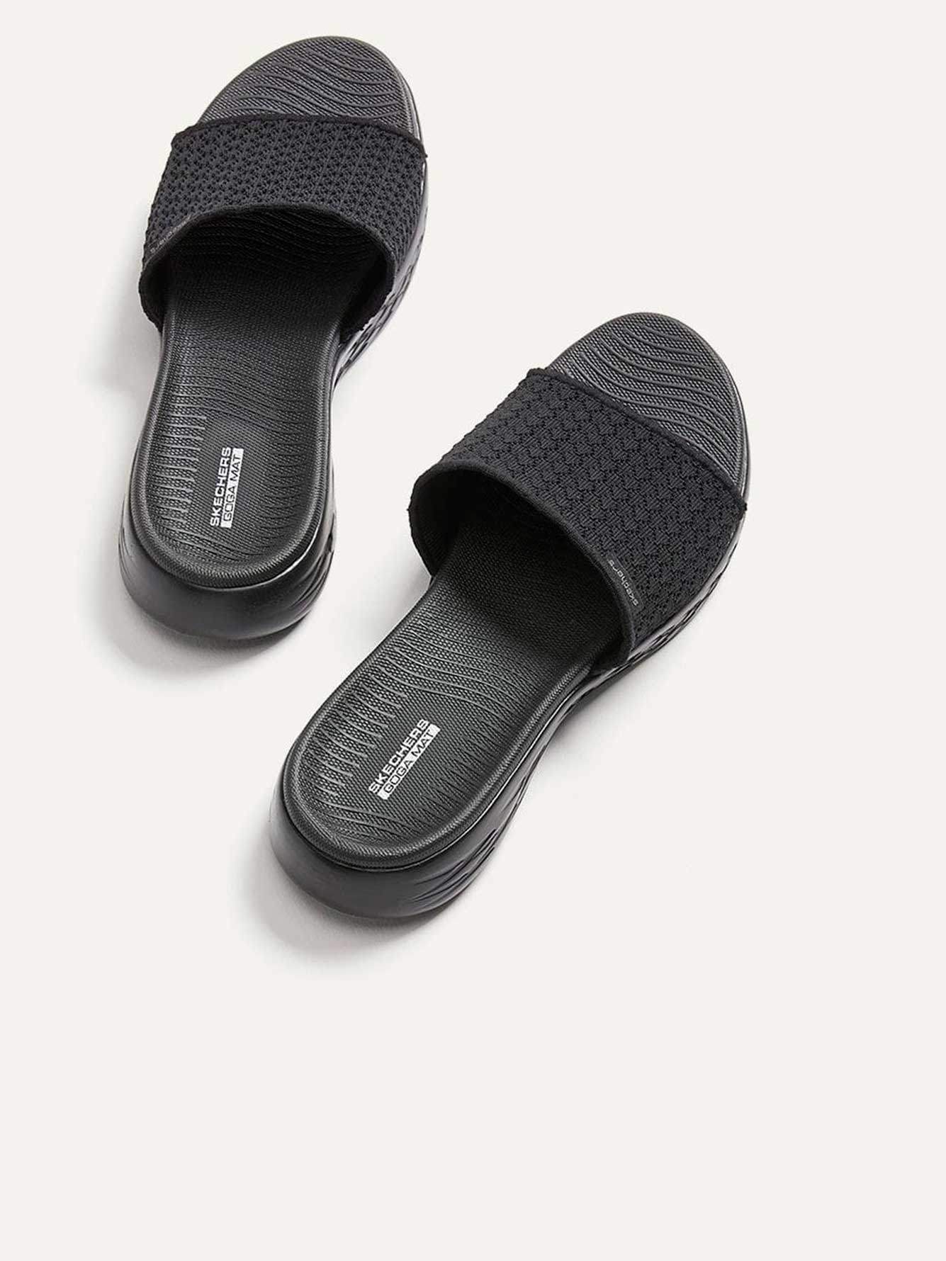 sketchers wide sandals