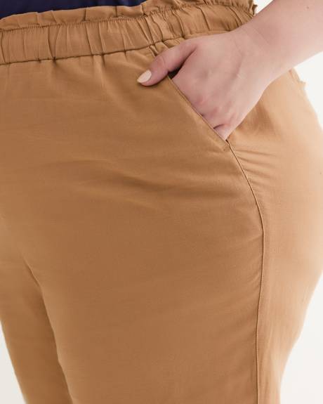 Pantalon en lin mélangé à jambe fuselée