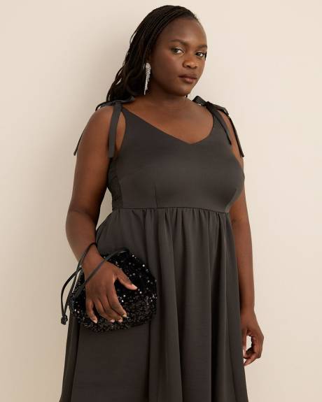 Robe évasée sans manches en satin - Addition Elle