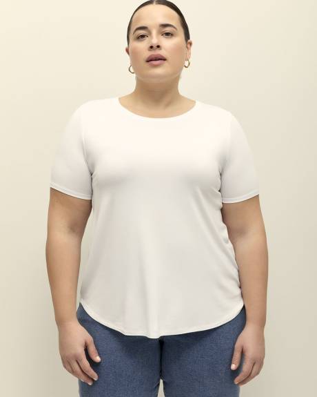 Modern-Fit Crew Neck T-Shirt - Addition Elle - PENN. Essentials