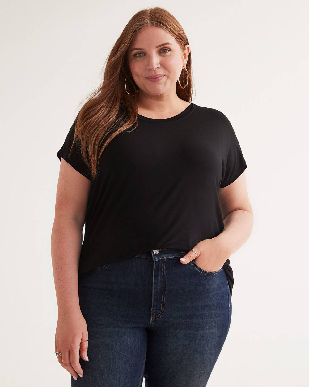 Modern-Fit Extended-Sleeve Tee - PENN. Essentials