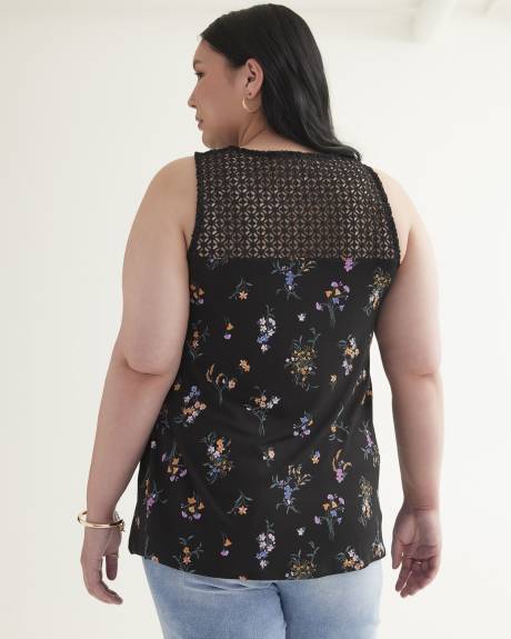 Haut fleurie avec dentelle, tissu responsable