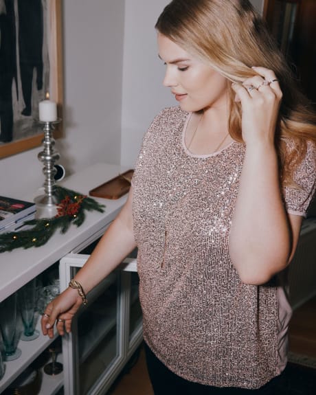 Knit Top With Sequins At Front - In Every Story