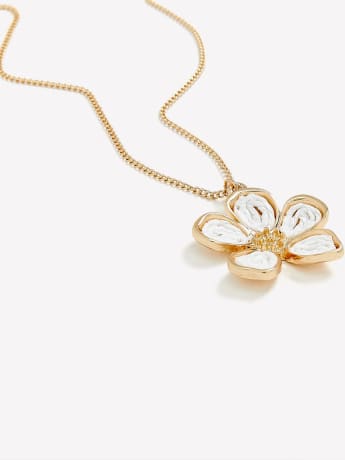 Short Necklace with White Flower Pendant