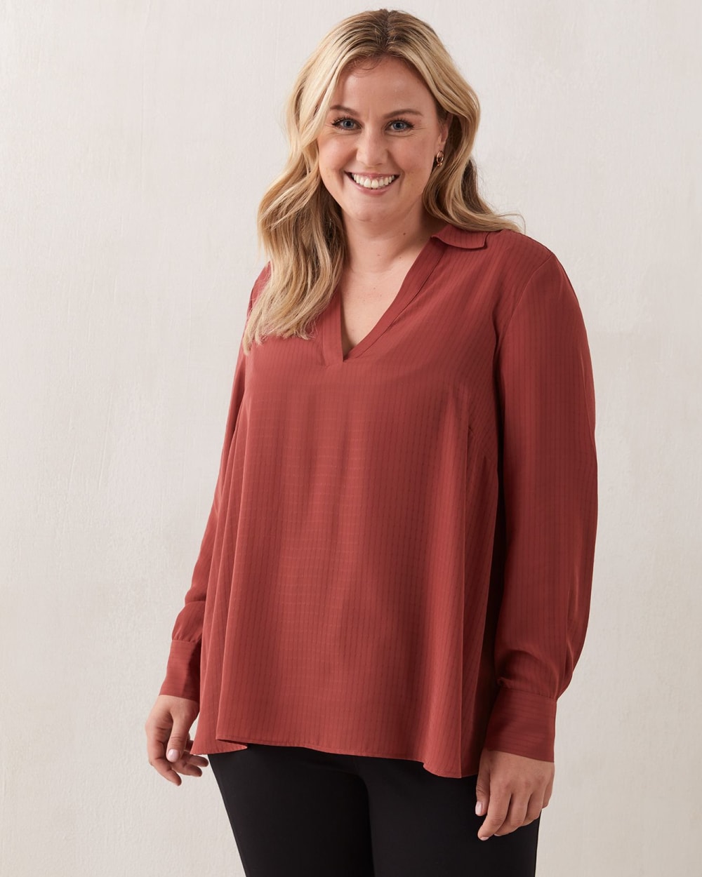 Long-Sleeve Blouse With Polo Collar - In Every Story