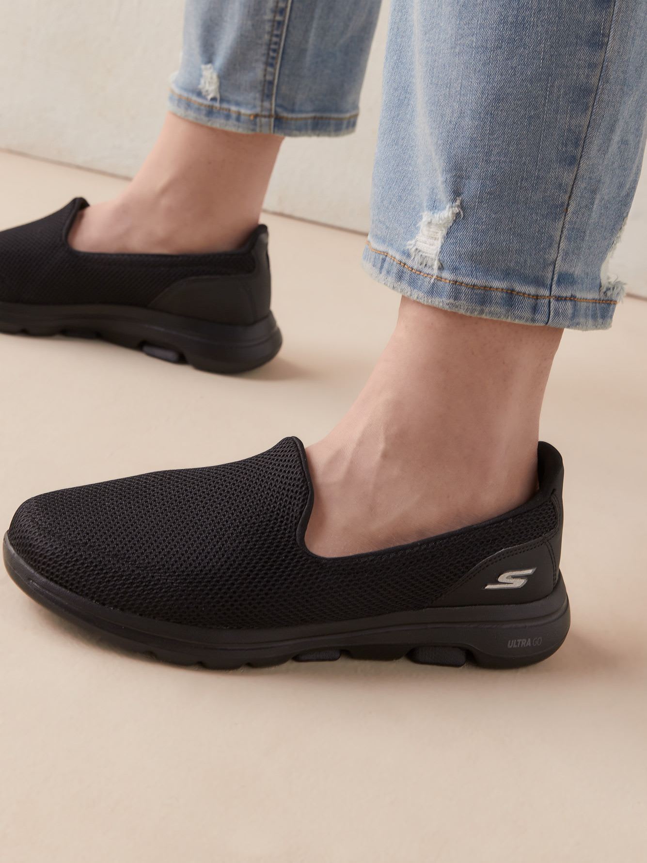 wide width slip on shoes