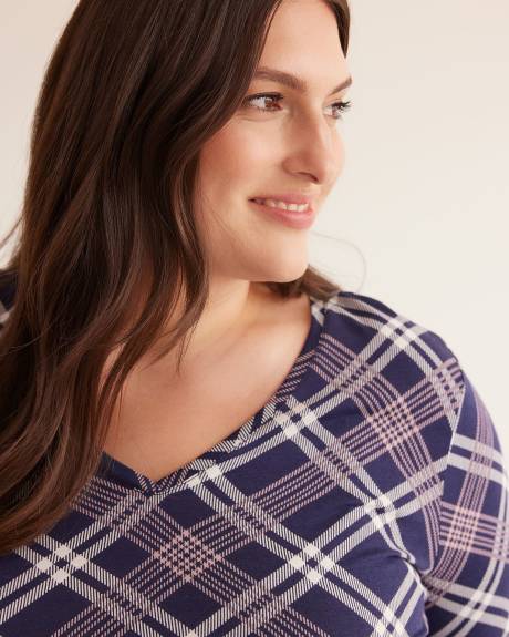 Girlfriend-Fit Long-Sleeve T-Shirt - PENN. Essentials