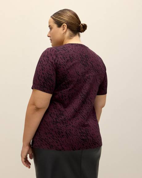T-shirt encolure en V, coupe silhouette - Addition Elle - Essentiels PENN.