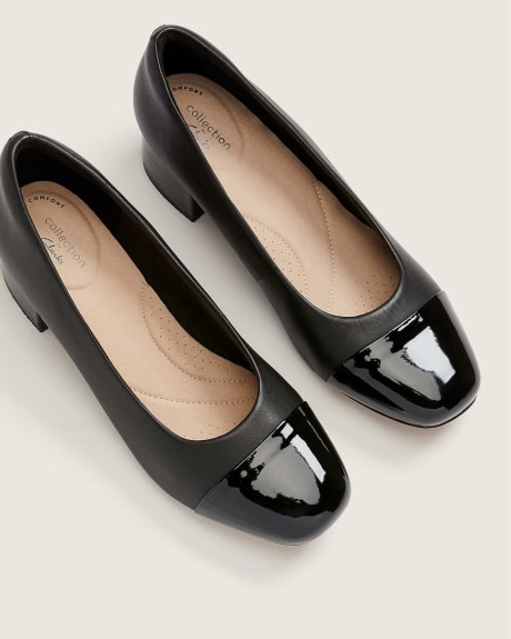 Chaussures en cuir avec talon Marilyn Sara, pied large - Clarks