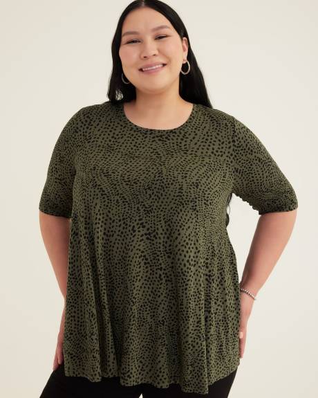 Elbow-Sleeve Sweetheart Swing Top