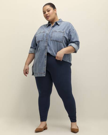 Dark Fashion Legging with Crochet at Hem - PENN. Essentials