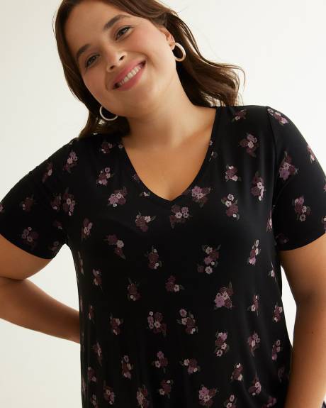 Printed Modern-Fit V-Neck Tunic - PENN. Essentials