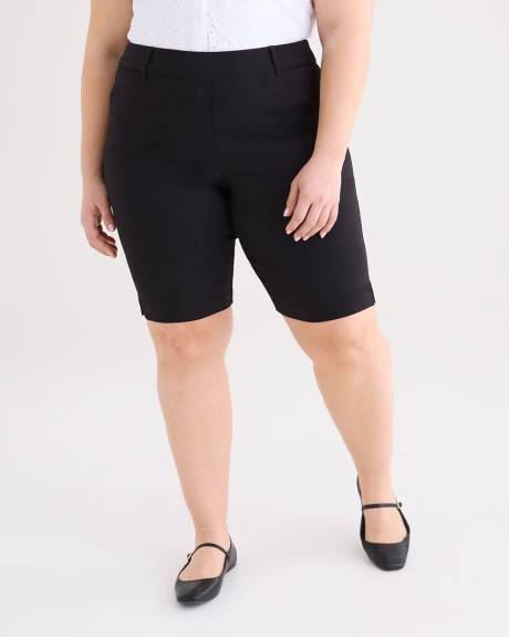 Responsible, Savvy-Fit Bermuda Short - PENN. Essentials