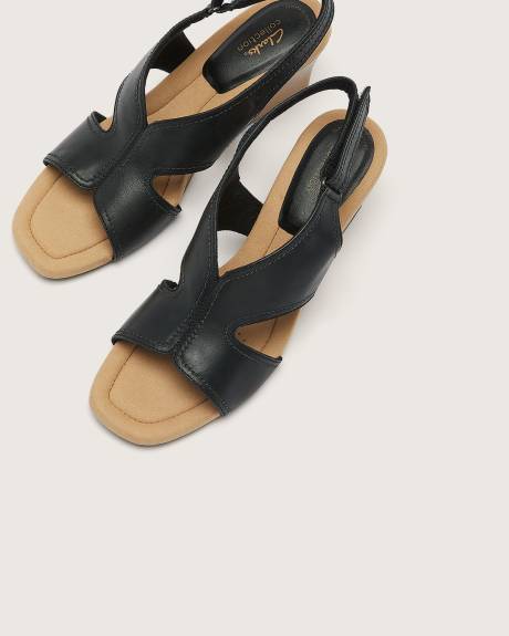 Sandale à talon compensé Kyarra Aster, pied large - Clarks