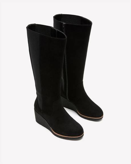 Botte haute pour mollet large compensée en faux suède, pied très large