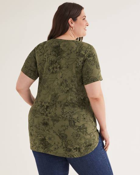 Printed Modern-Fit V-Neck Tunic - PENN. Essentials