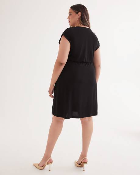Robe portefeuille fleurie sans manches