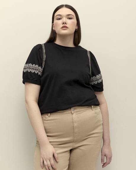 Cotton Knit Top with Short Bubble Embroidered Sleeves