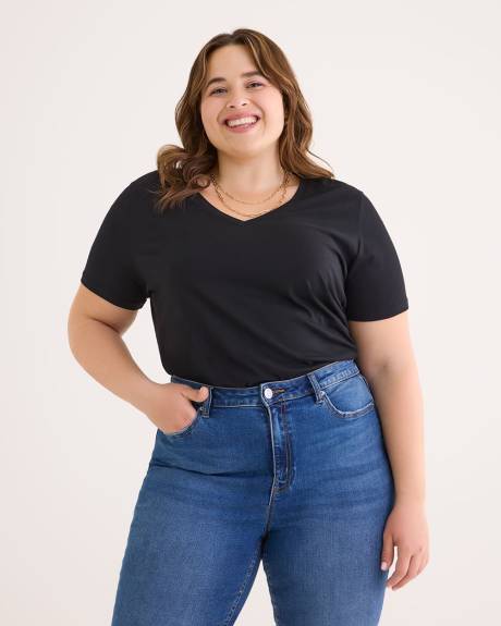 Boyfriend-Fit Short-Sleeve Tee - PENN. Essentials