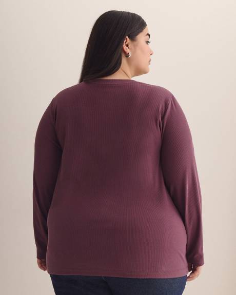 Boyfriend-Fit Ribbed Knit Tee - PENN. Essentials