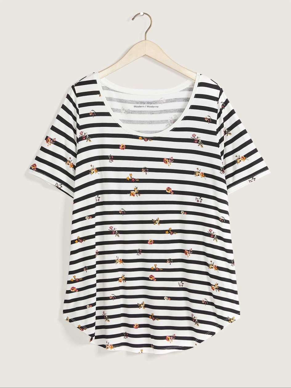Modern-Fit Scooped Neck Printed Tee - In Every Story