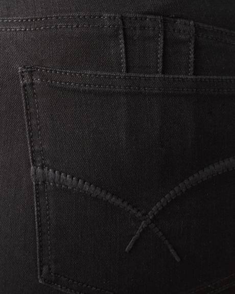 Petite, Curvy Fit Straight Leg Black Jean - d/c JEANS