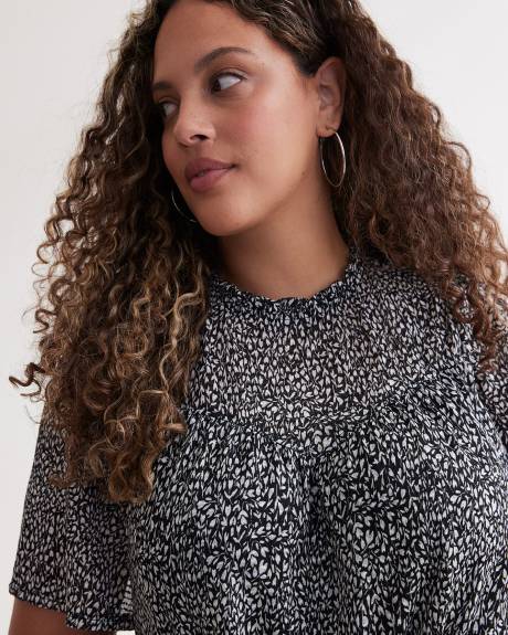 Sweetheart Swing Mesh Knit Top with Ruffled Sleeves