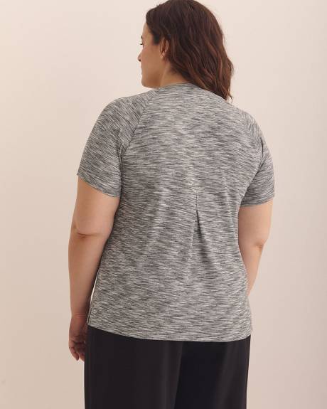 Ribbed V-Neck Short-Sleeve T-Shirt - Active Zone