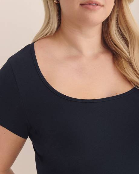 Rounded-Neck Baby Tee - Addition Elle - PENN. Essentials