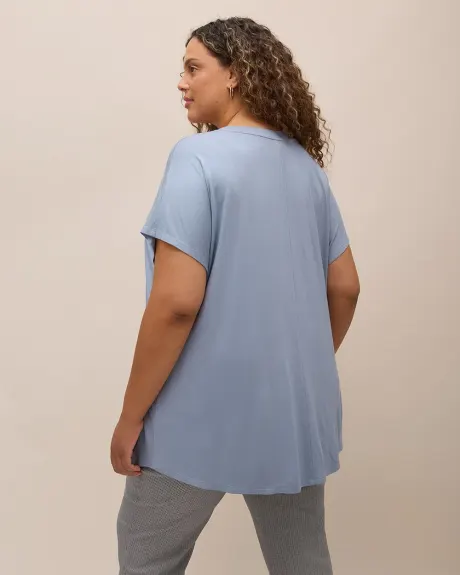 T-shirt moderne à col rond, tissu responsable - Essentiels PENN.