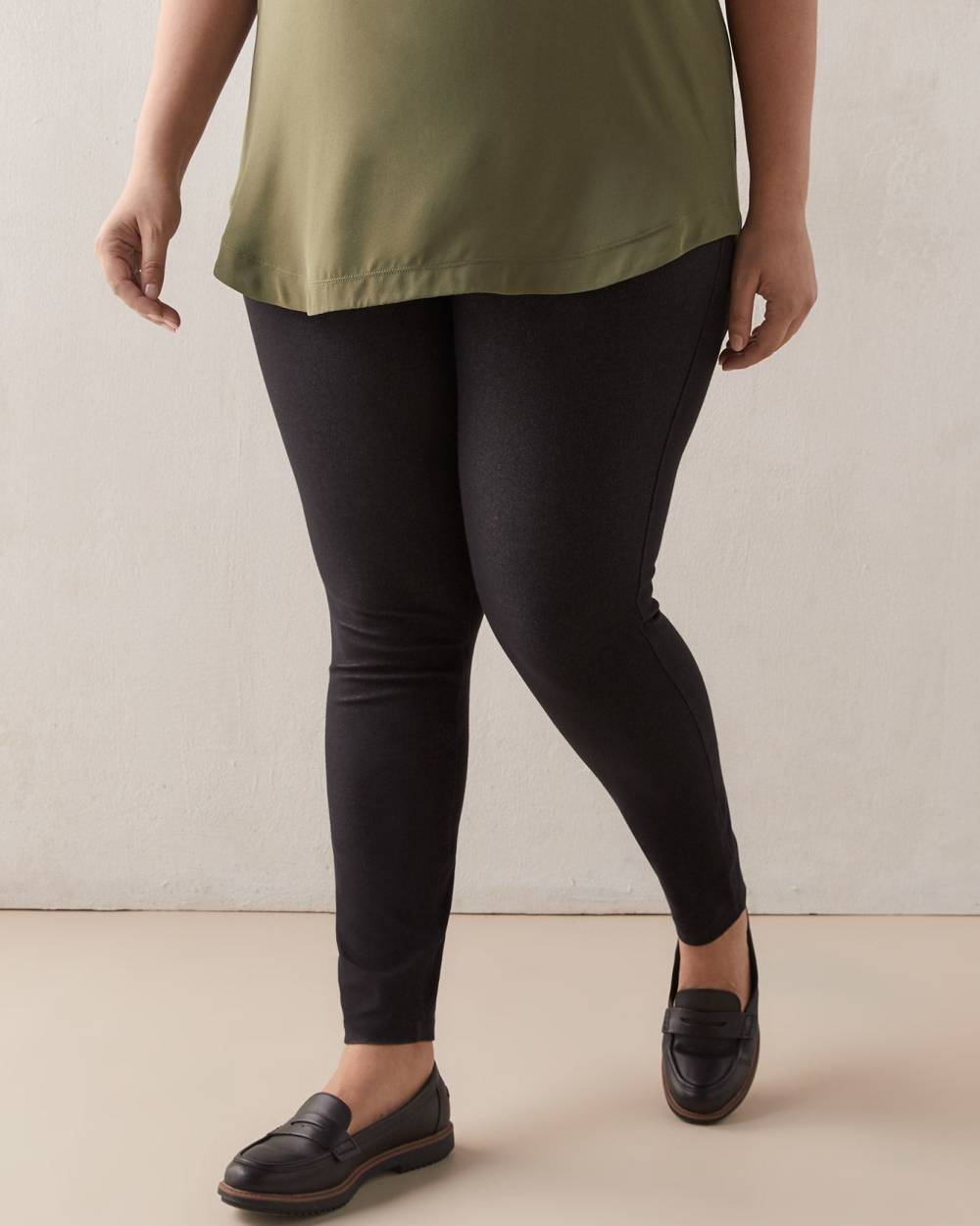 Petite Faux Denim Legging In Every Story Penningtons