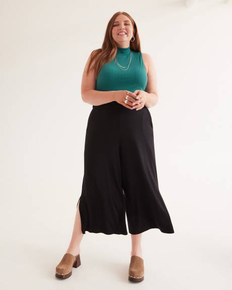 Black Knit Gaucho Pant