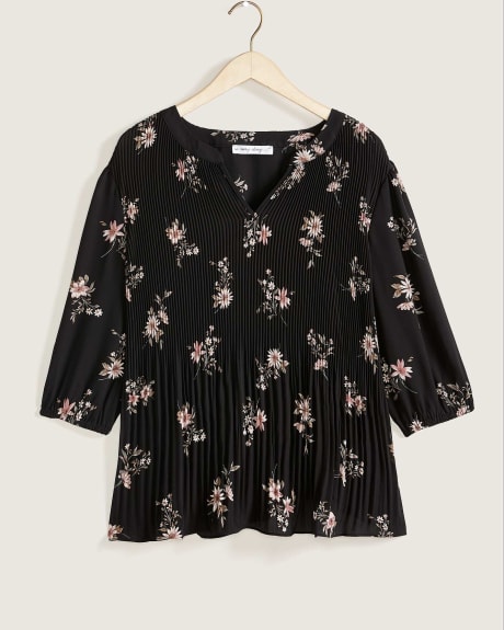 Petite, Printed Blouse With Pleats - In Every Story