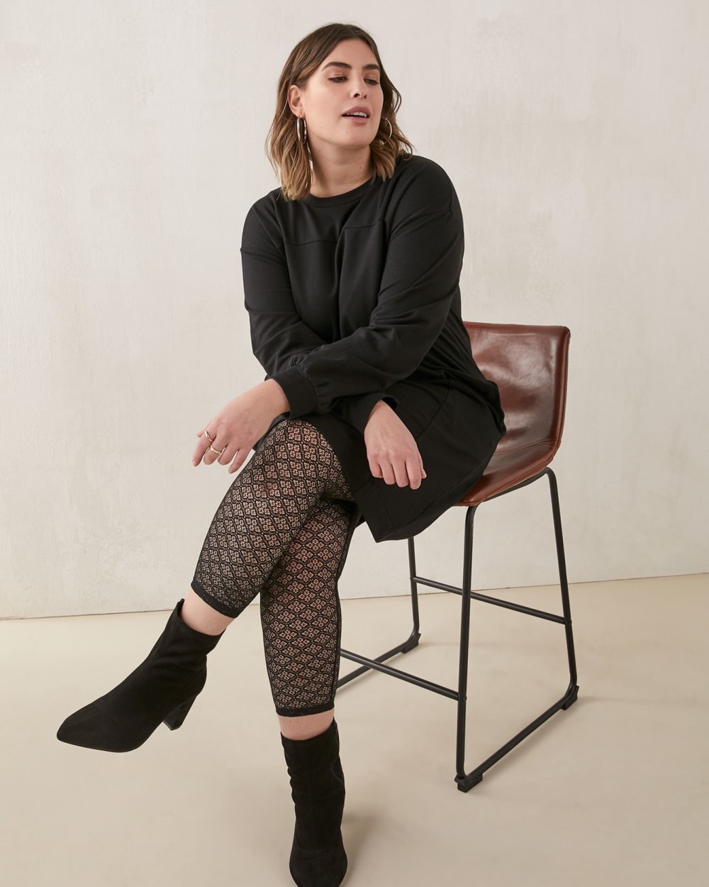 Lace best sale pattern leggings