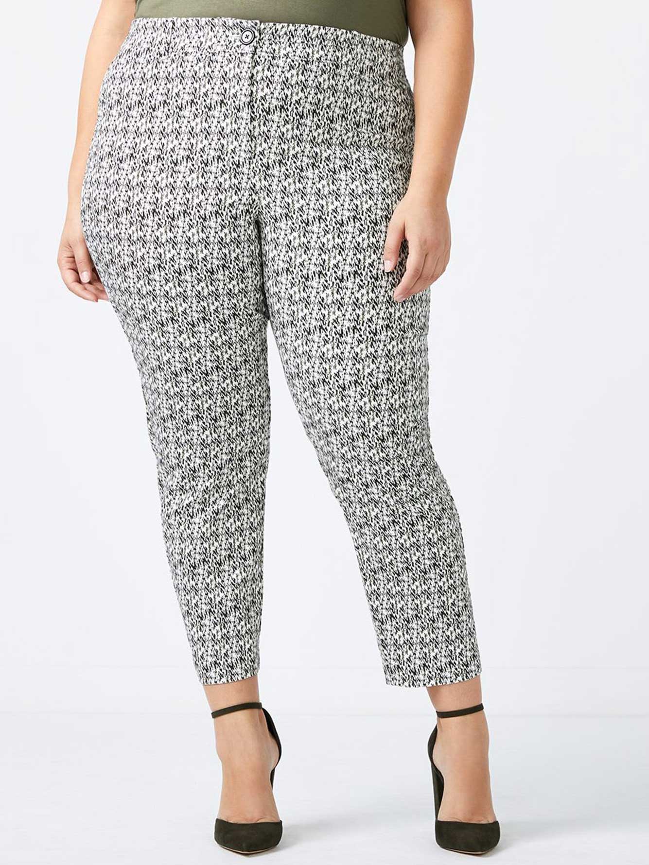 Savvy Chic Printed Ankle Pant - In Every Story | Penningtons