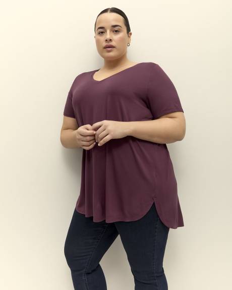 Modern-Fit Short-Sleeve Tunic - PENN. Essentials