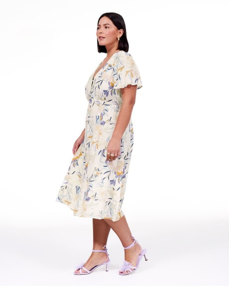 Woven Printed Dress with Short Sleeves and Front Buttons - Addition Elle