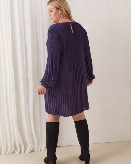 Robe plissée à manches longues - In Every Story