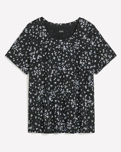 Printed Curvy-Fit Crewneck Tee - PENN. Essentials