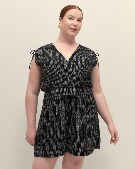 Pinted Sleeveless V-Neck Romper with Shoulder Ties