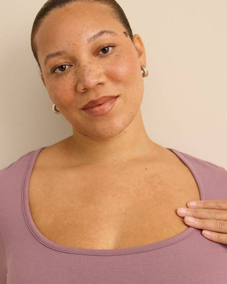 T-shirt encolure carr&eacute;e arrondie - Addition Elle - Essentiels PENN.