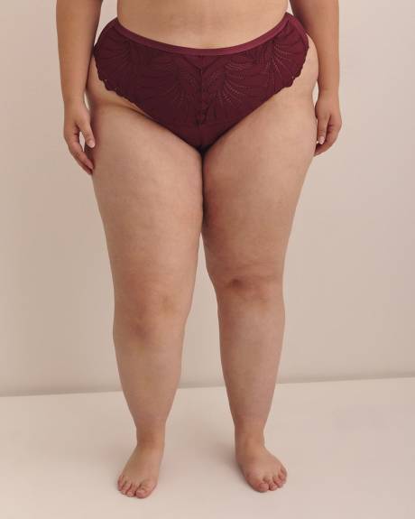 Lace and Mesh Thong - Déesse Collection