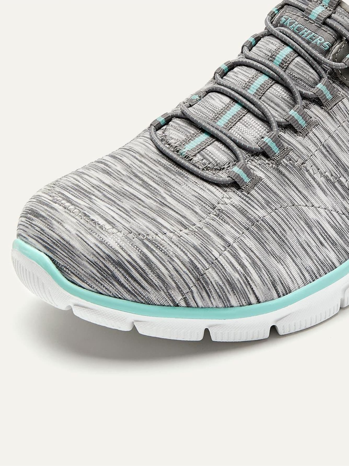 skechers relaxed fit wide width