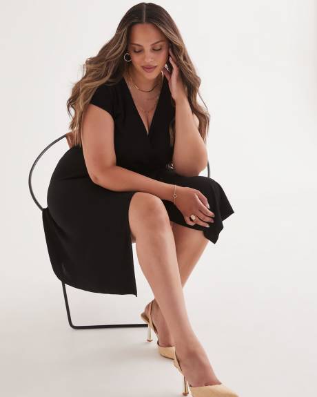 Robe portefeuille fleurie sans manches